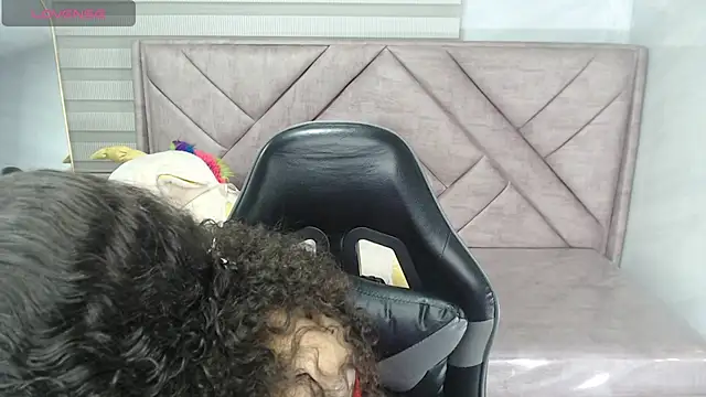 danatella a online show from 09.21.25