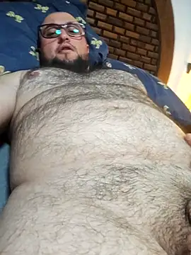 Snapshot of Sexoso69thebear chatting on 12.17.25 Sexoso69thebear online show from 12.17.25