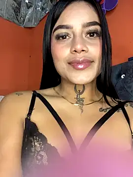 Emily sharlot online show from 11.26.25