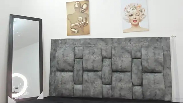 Chloe diamondss online show from 03.18.25