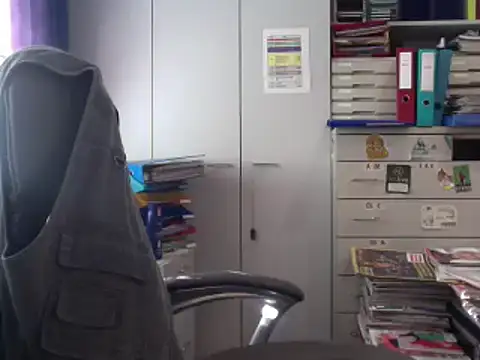 Snapshot of HMStraps01 chatting on 12.30.24 HMStraps01 online show from 12.30.24