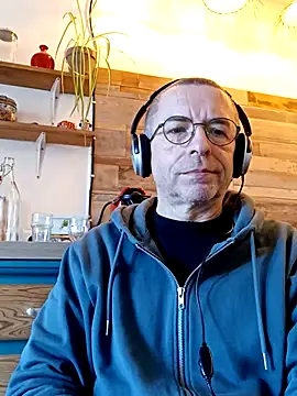 Snapshot of Xavspank2 chatting on 01.07.26 Xavspank2 online show from 01.07.26