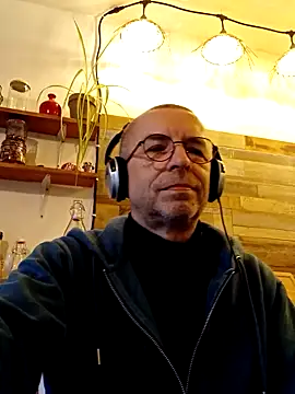 Snapshot of Xavspank2 chatting on 01.16.26 Xavspank2 online show from 01.16.26