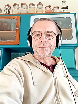 Snapshot of Xavspank2 chatting on 03.29.26 Xavspank2 online show from 03.29.26