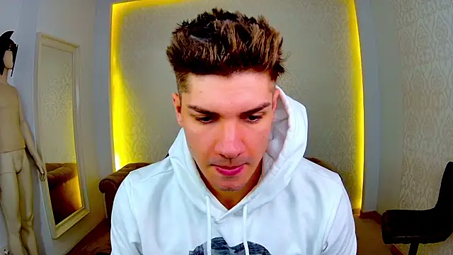 MaxKaiden online show from 02.10.26