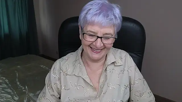 Sandra Snowflake online show from 03.15.25