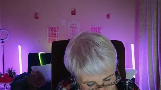 Sandra Snowflake online show from 05.11.26