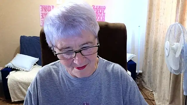 Sandra Snowflake online show from 06.19.26