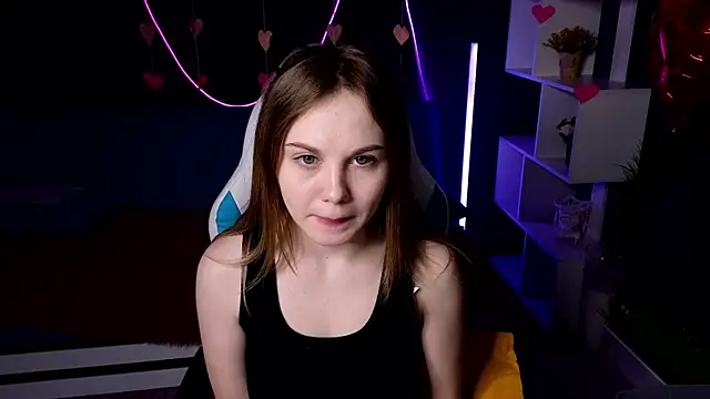 Snapshot of Dyna_bae chatting on 02.16.25 Dyna bae online show from 02.16.25