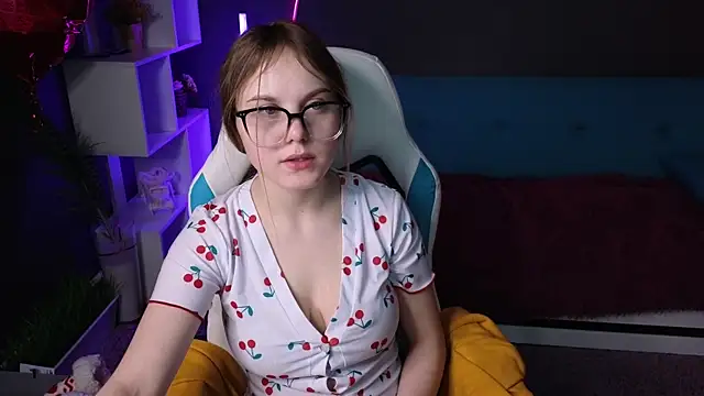 Snapshot of Dyna_bae chatting on 03.02.25 Dyna bae online show from 03.02.25