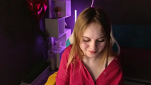 Snapshot of Dyna_bae chatting on 03.09.25 Dyna bae online show from 03.09.25