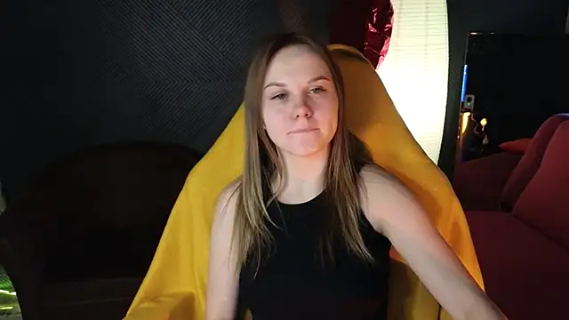 Snapshot of Dyna_bae chatting on 03.22.25 Dyna bae online show from 03.22.25