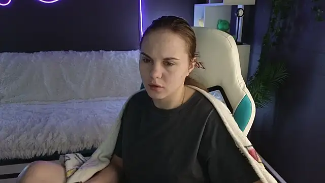 Snapshot of Dyna_bae chatting on 09.15.25 Dyna bae online show from 09.15.25