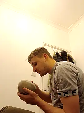 Eusuntnoulgigolo online show from 02.10.26