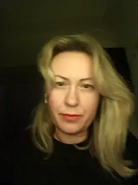 Snapshot of Mary888x chatting on 02.15.25 Mary888x online show from 02.15.25