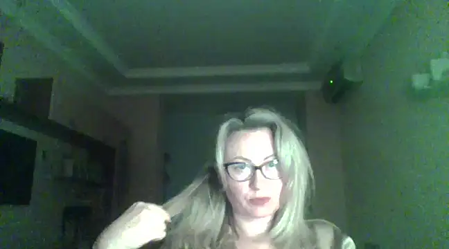 Snapshot of Mary888x chatting on 02.28.25 Mary888x online show from 02.28.25