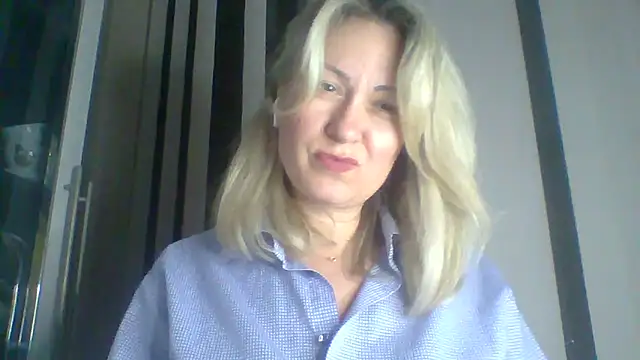 Snapshot of Mary888x chatting on 03.01.25 Mary888x online show from 03.01.25