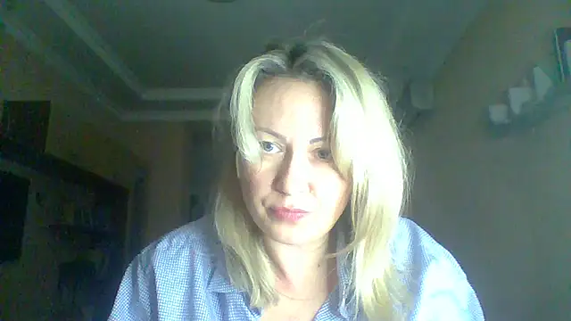 Snapshot of Mary888x chatting on 03.04.25 Mary888x online show from 03.04.25