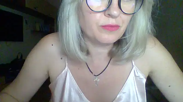 Snapshot of Mary888x chatting on 09.09.25 Mary888x online show from 09.09.25