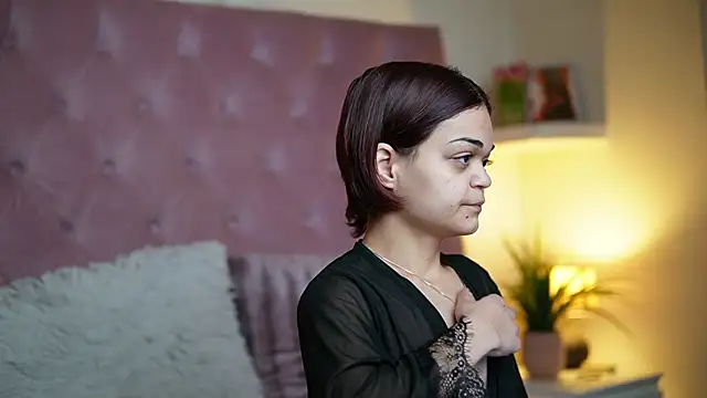 MaiaMini online show from 12.02.25