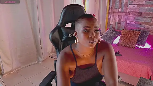 DashaSousaa online show from 10.14.25