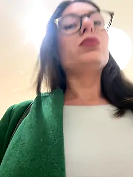 AvaFlowers6 online show from 11.15.25