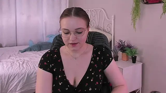 Rada Woods online show from 03.19.25