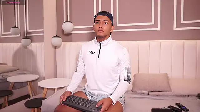 Rafa2004Cruz online show from 02.16.26