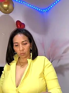 Mrsvictoriaaa online show from 02.21.25