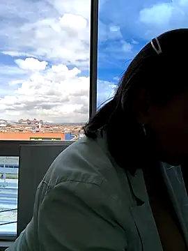 Mrsvictoriaaa online show from 03.21.25