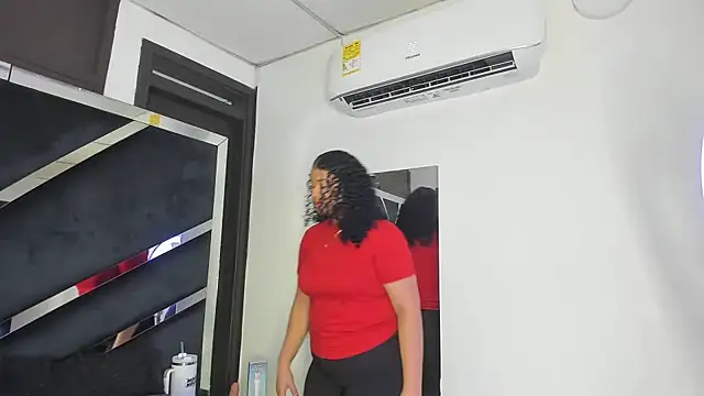 Snapshot of Rubyxht chatting on 11.05.25 Rubyxht online show from 11.05.25