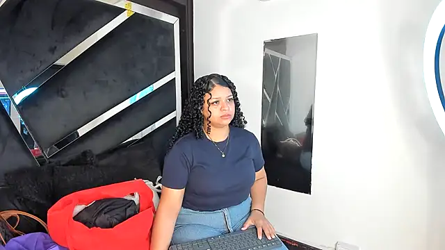 Snapshot of Rubyxht chatting on 11.15.25 Rubyxht online show from 11.15.25