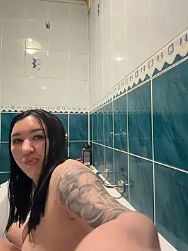Snapshot of Naughtbaby_2025 chatting on 07.17.26 Naughtbaby 2025 online show from 07.17.26
