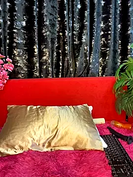 Siena Amaris online show from 12.05.25