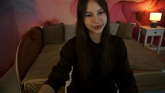 Snapshot of PaigePrado chatting on 11.04.25 PaigePrado online show from 11.04.25