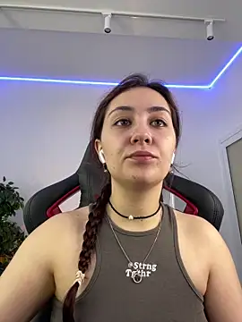 AshleySkott  online show from 10.17.25