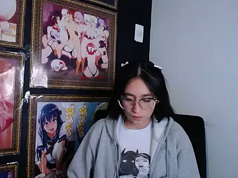 Arielle lov online show from 02.17.25