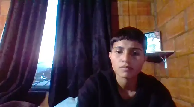 cora-gunn online show from 03.09.25