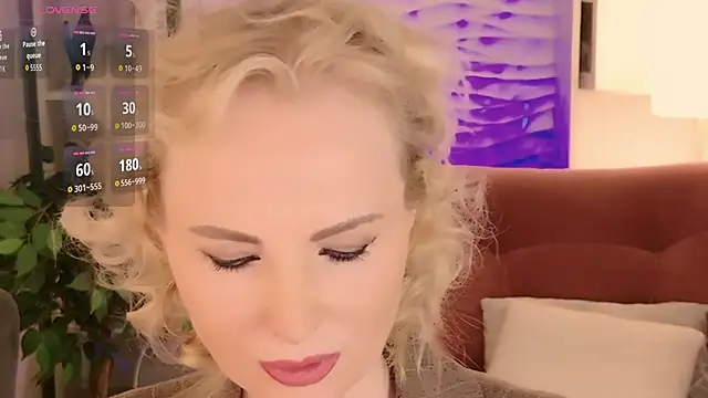 Snapshot of Sandra_Kind chatting on 06.02.26 Sandra Kind online show from 06.02.26