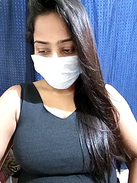 COZY ROZI online show from 03.11.25