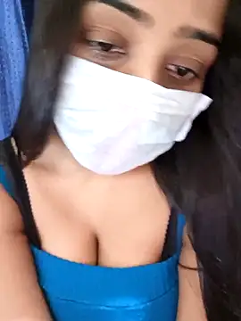 COZY ROZI online show from 03.22.25