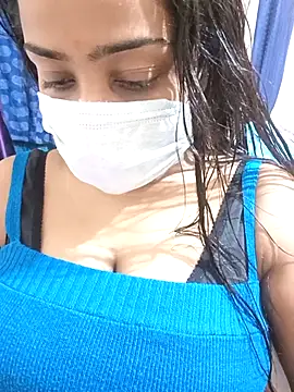 COZY ROZI online show from 09.09.25