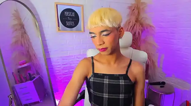 Danny Luxx online show from 03.12.25