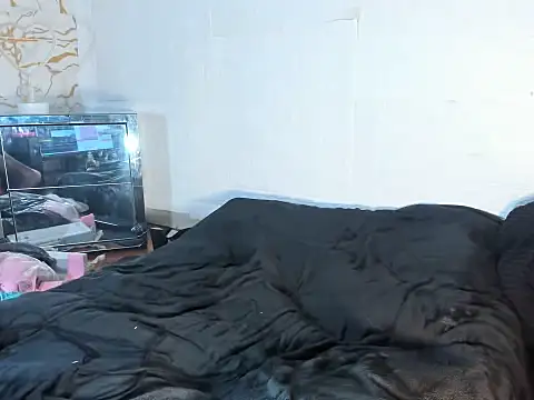 Danny Luxx online show from 04.14.26