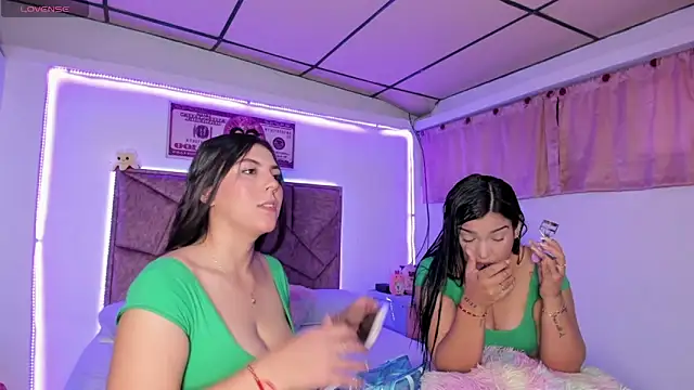 Cristal Smith20 online show from 12.02.25