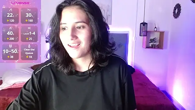 Snapshot of amy_royale chatting on 03.01.25 amy royale online show from 03.01.25