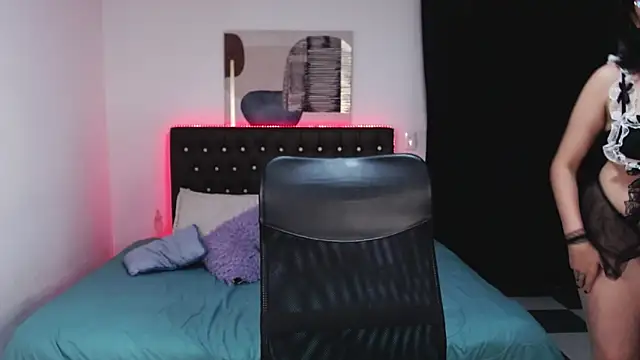 Snapshot of amy_royale chatting on 03.14.25 amy royale online show from 03.14.25