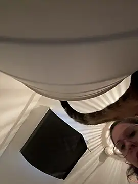 Snapshot of Rosiee69_ chatting on 03.15.25 Rosiee69  online show from 03.15.25