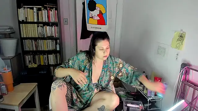 Snapshot of Rosiee69_ chatting on 10.05.25 Rosiee69  online show from 10.05.25