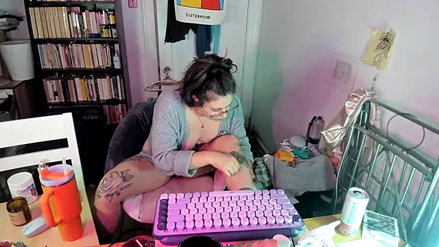 Rosiee69  online show from 11.09.25